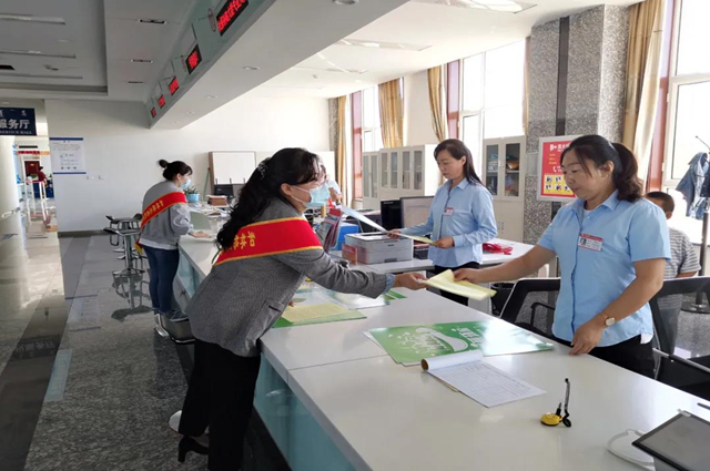 和林格尔县机关事务服务中心开展“节能降碳 绿色发展”宣传活动